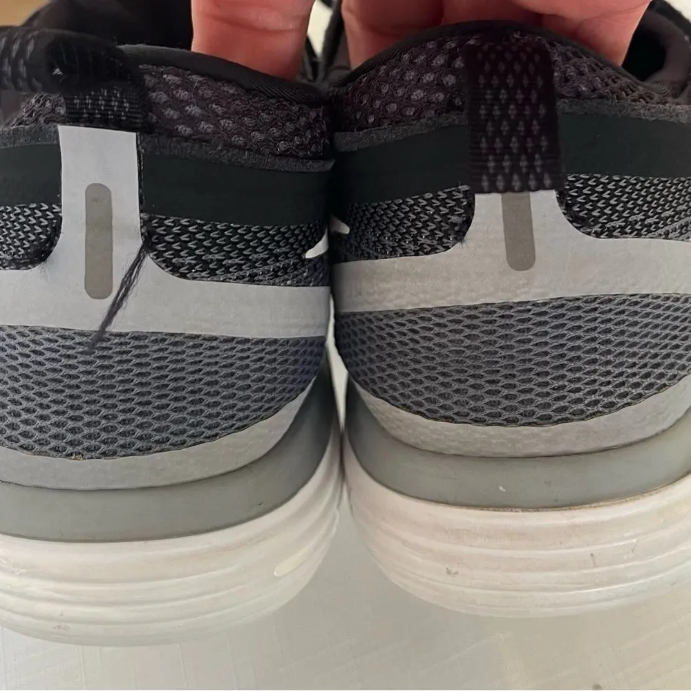 Nike Free Lunarlon black/gray specks, white sole, great condition, lightweight,9